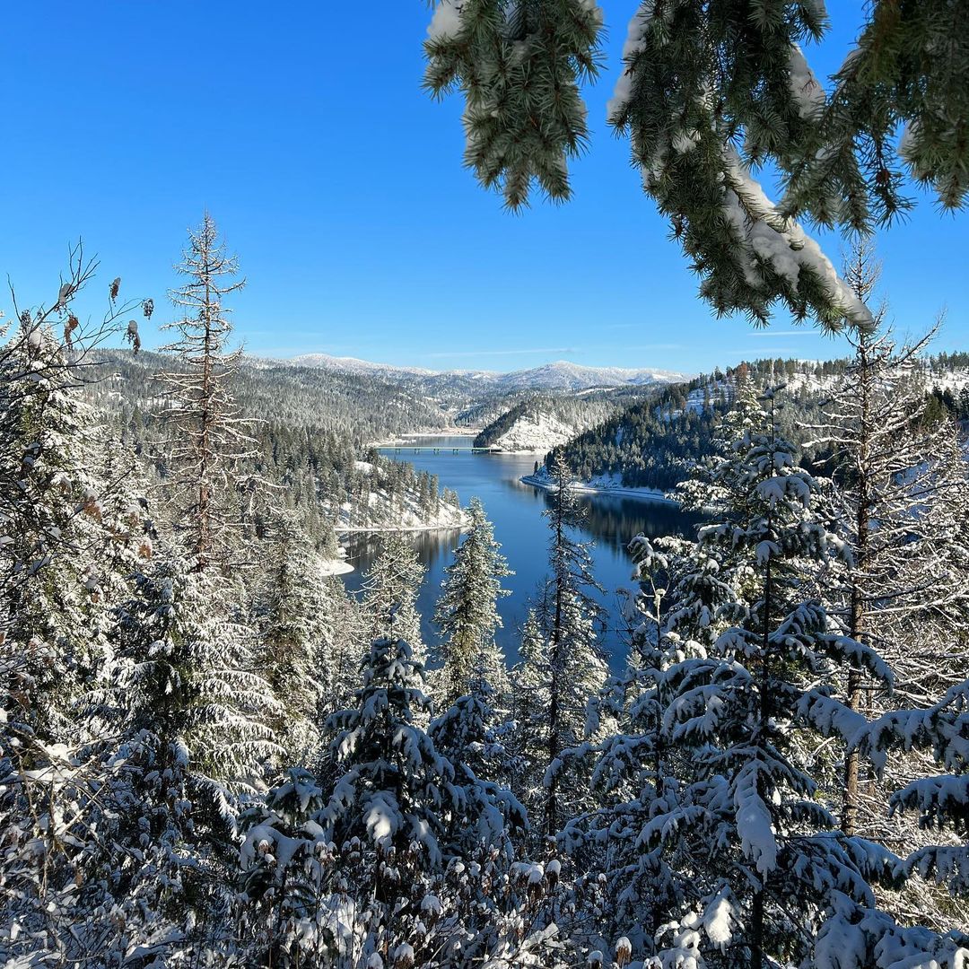 Lake Coeur d'Alene in winter